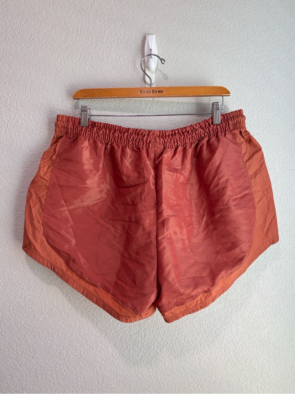 Reebok Core 10 Athletic Nylon Shorts in Orange Red Women’s XL - Picture 5 of 5